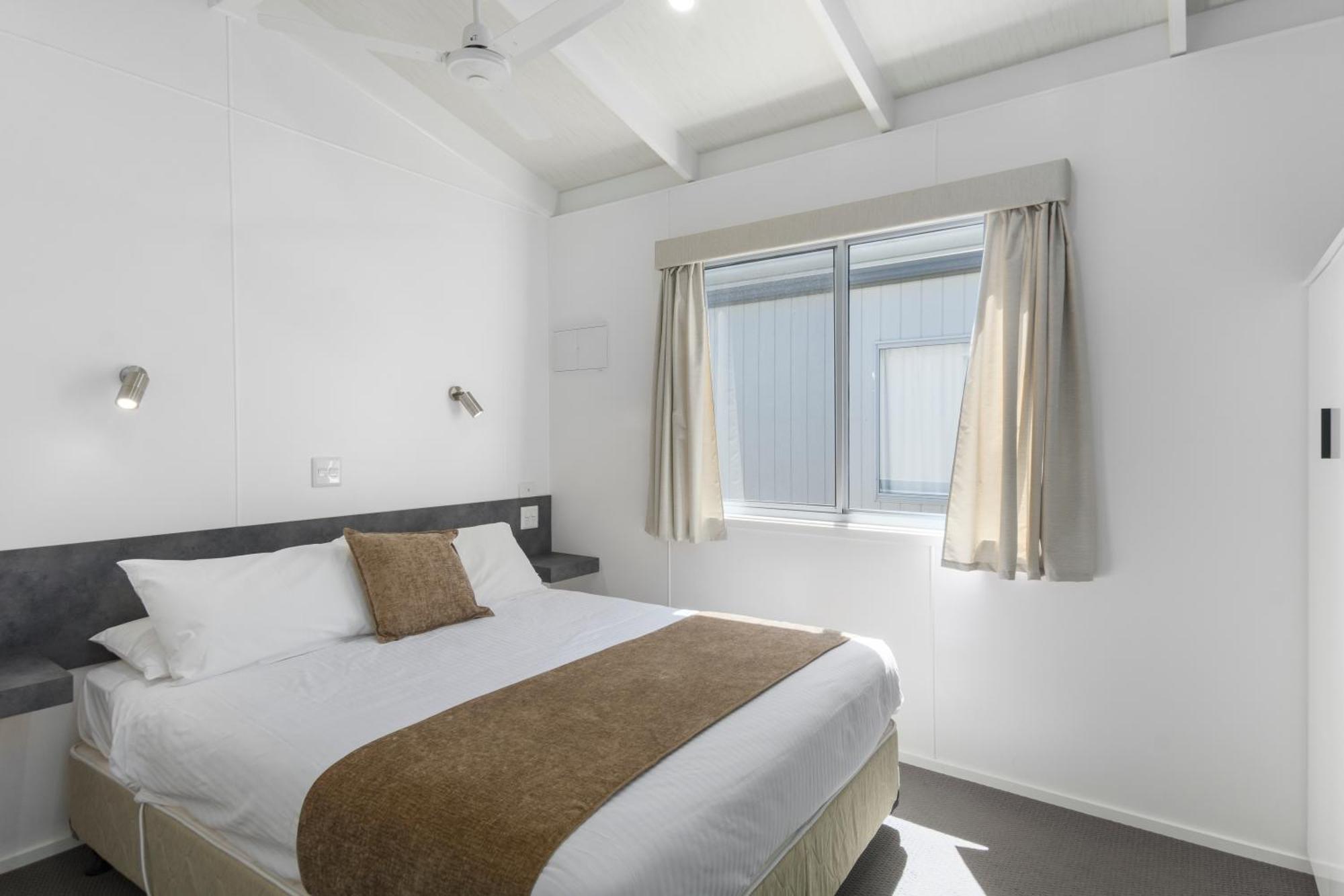 Ingenia Holidays Eden Beachfront Экстерьер фото