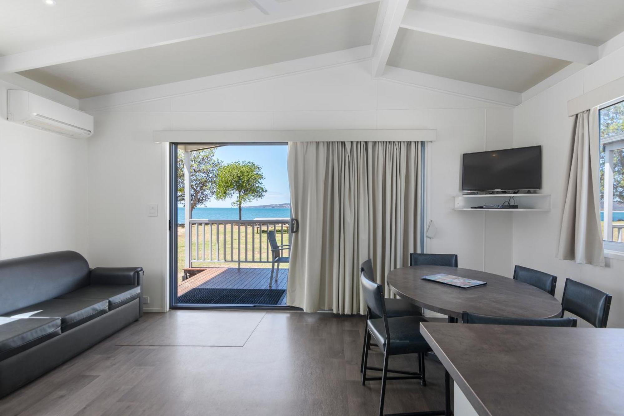 Ingenia Holidays Eden Beachfront Экстерьер фото
